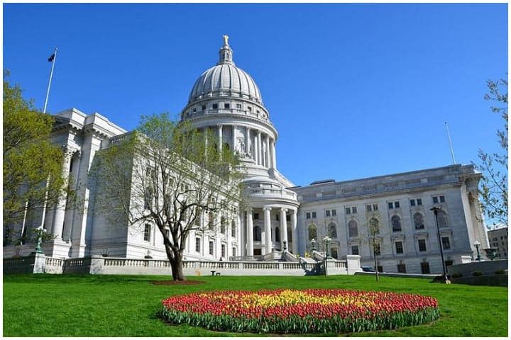 Wisconsin Senate Approves $99 Billion, 2 Year State Budget